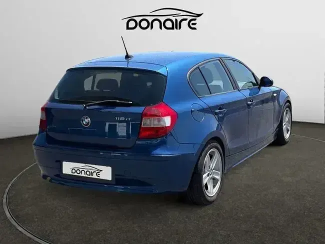 Usado BMW 118 122 CV (89 kW) 2005 Azul Utilitario