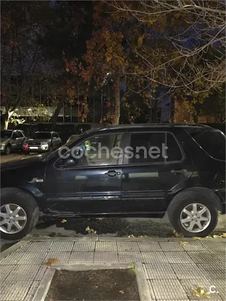 Usado Mercedes ML430 272 CV (200 kW) 1999 Verde SUV