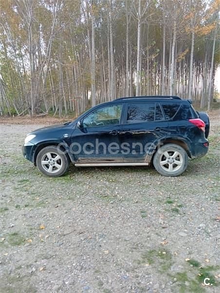 Usado Toyota RAV4 Premium 177 CV (130 kW) 2006 Negro SUV
