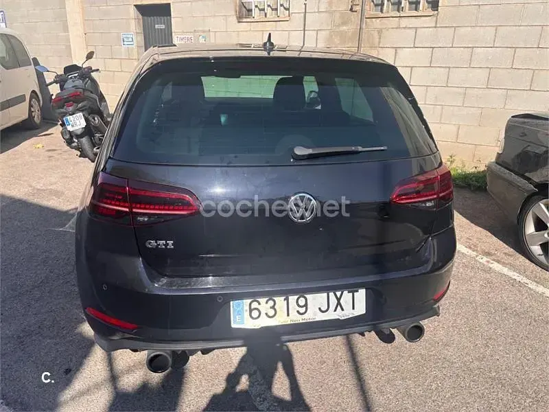 Usado VW Golf VII GTI 230 CV (169 kW) 2017 Negro Berlina