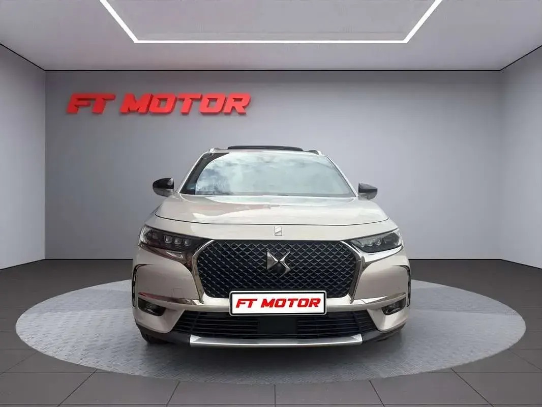 Usado DS Automobiles DS7 Crossback Grand Chic 226 CV (166 kW) 2021 Gris SUV
