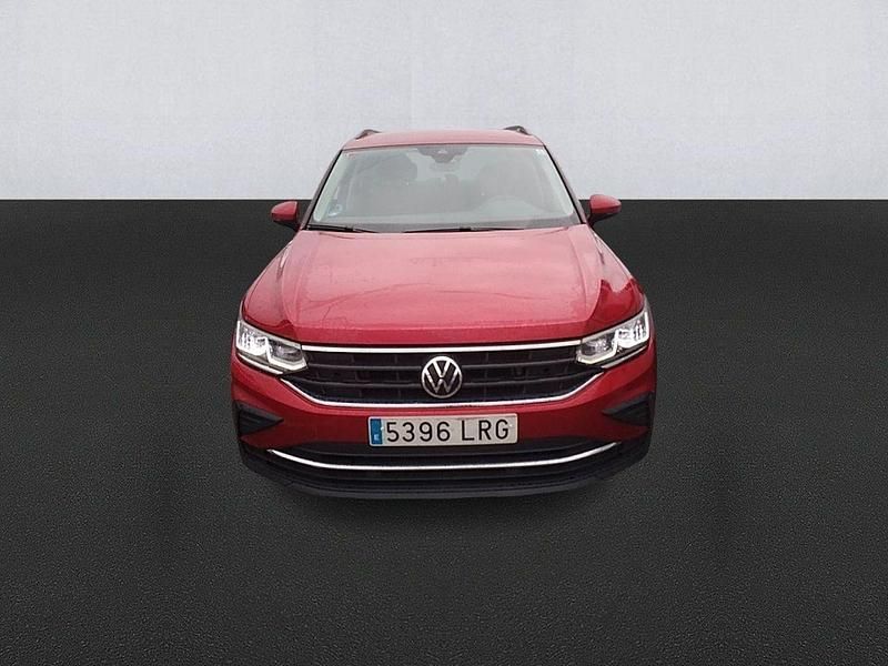 Usado VW Tiguan Life 150 CV (110 kW) 2021 Rojo SUV