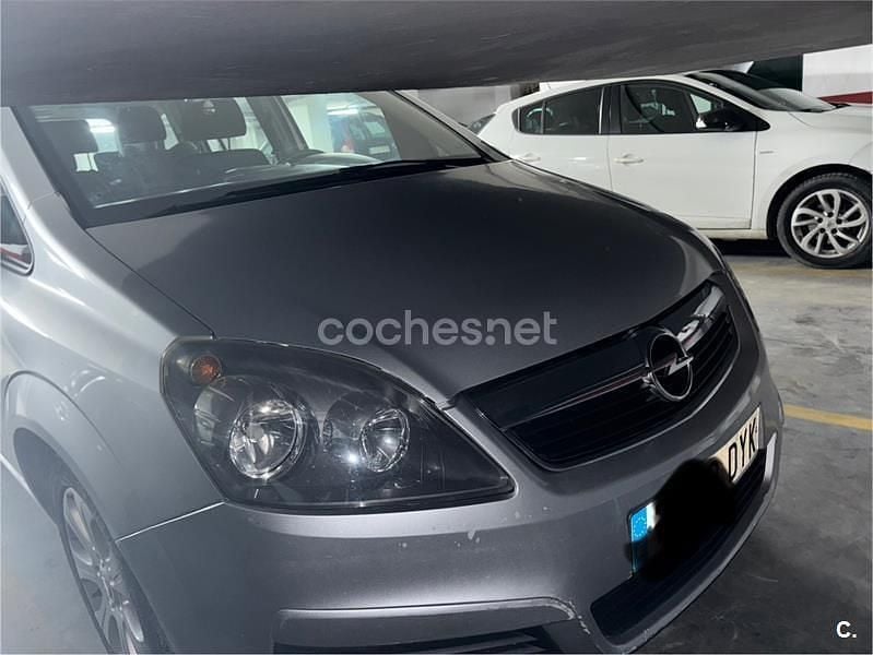 Usado Opel Zafira Enjoy 120 CV (88 kW) 2006 Gris / plata Monovolumen