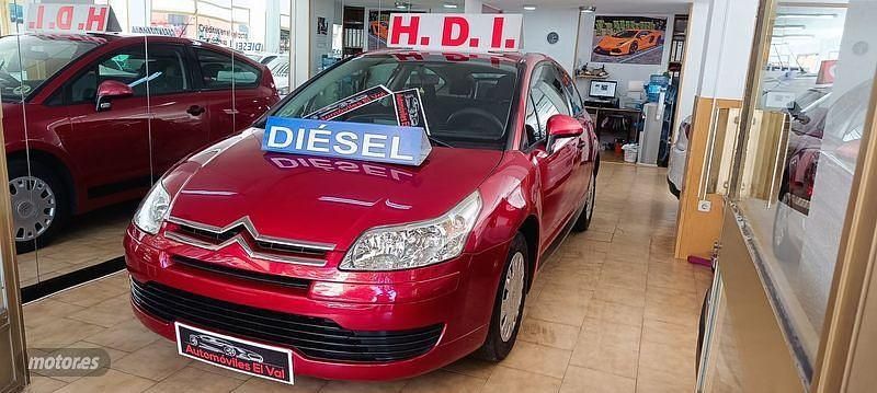 Usado Citroën C4 89 CV (65 kW) 2008 Granate Coupe