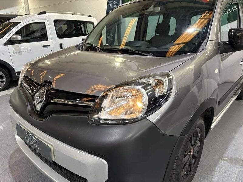 Usado Renault Kangoo 110 CV (80 kW) 2019 Gris Monovolumen
