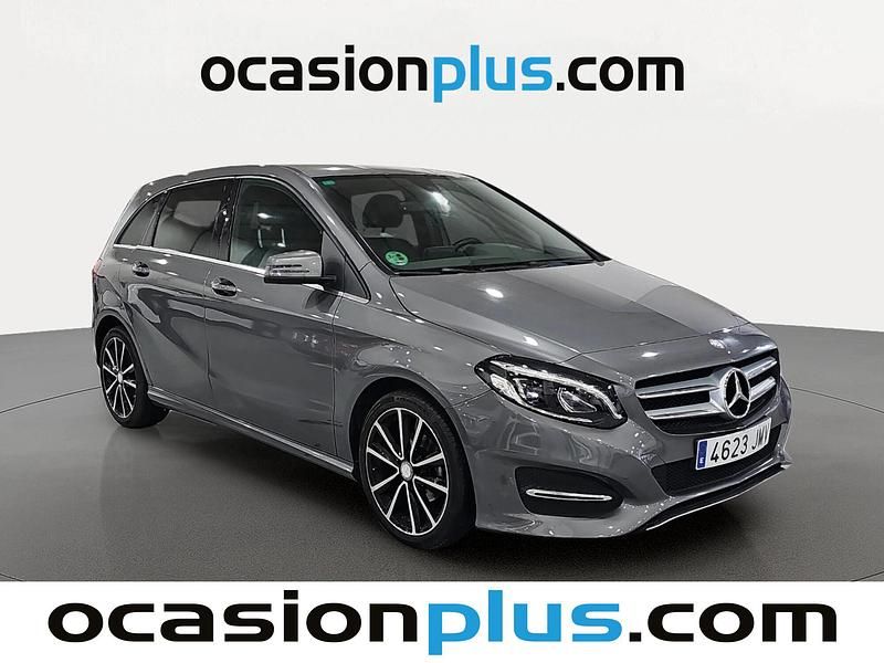 Usado Mercedes B180 109 CV (80 kW) 2016 Gris Monovolumen