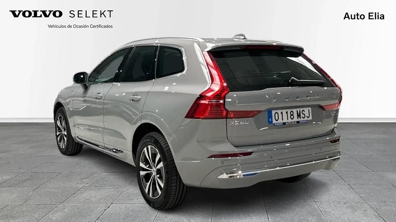 Usado Volvo XC60 Core 350 CV (257 kW) 2024 Gris SUV