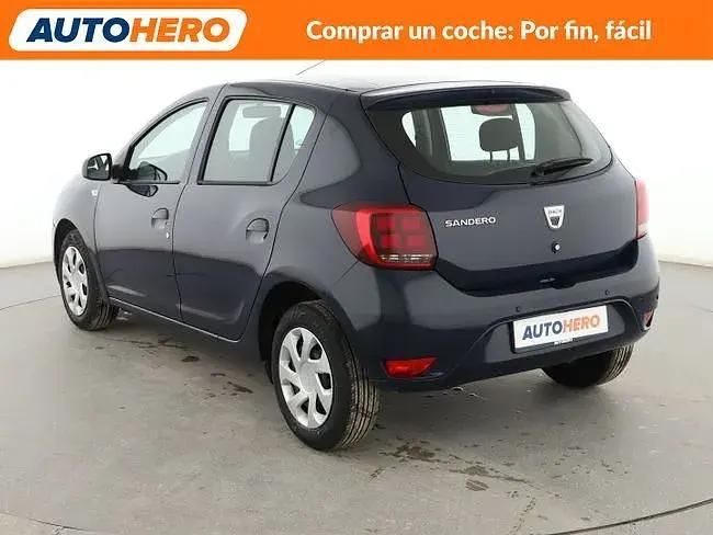 Usado Dacia Sandero Essentiel 73 CV (53 kW) 2019 Azul Utilitario