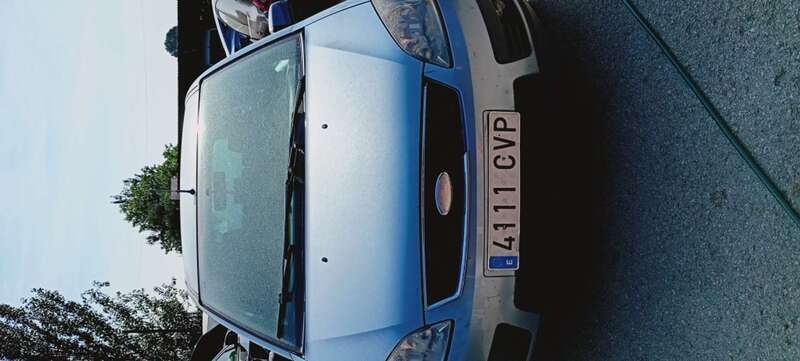 Gris Usado 2004 Ford C-MAX Ghia Monovolumen | 1950 € (Precio justo) - Imagen 1/4