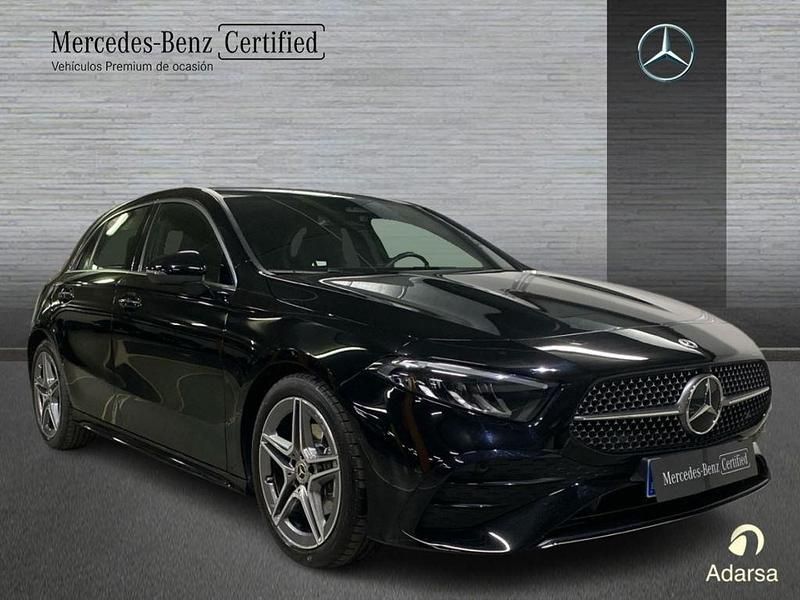 Negro Usado 2024 Mercedes A200 Berlina | 35.000 € (Un poco caro) - Imagen 1/4