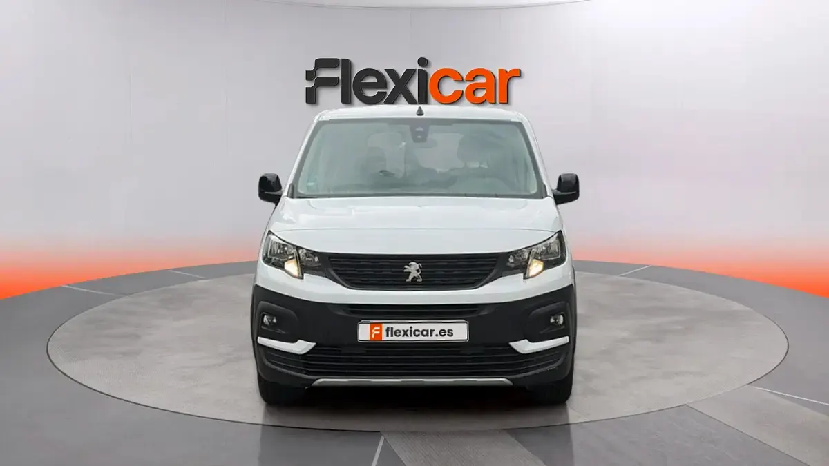 Usado Peugeot Rifter Active 102 CV (75 kW) 2022 Blanco Monovolumen