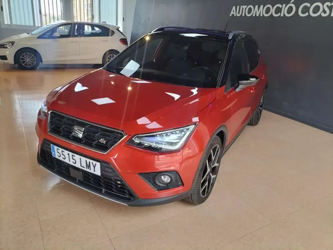 Usado Seat Arona FR 110 CV (80 kW) 2021 Rojo SUV