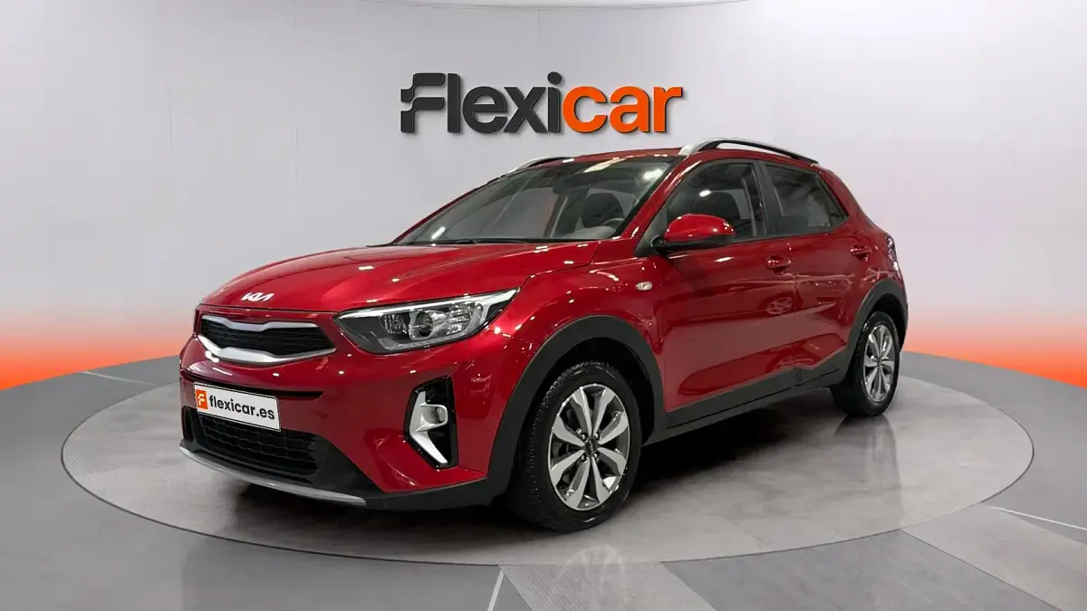 Usado Kia Stonic 101 CV (74 kW) 2022 Burdeos SUV