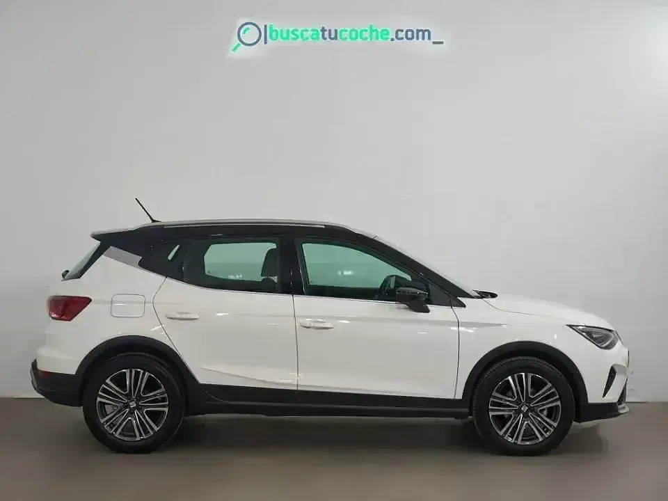 Usado Seat Arona Xperience 110 CV (80 kW) 2023 Blanco SUV