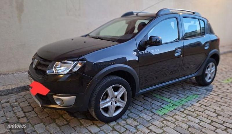 Usado Dacia Sandero Stepway 89 CV (65 kW) 2016 Negro Berlina