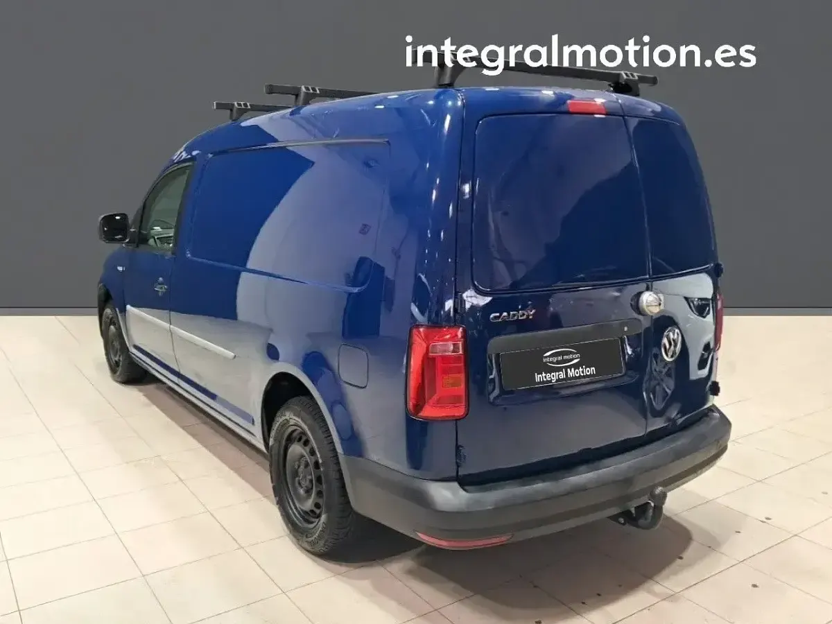 Usado VW Caddy 102 CV (75 kW) 2019 Azul Monovolumen