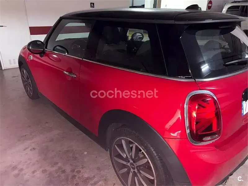 Usado Mini Cooper 136 CV (100 kW) 2019 Rojo Utilitario