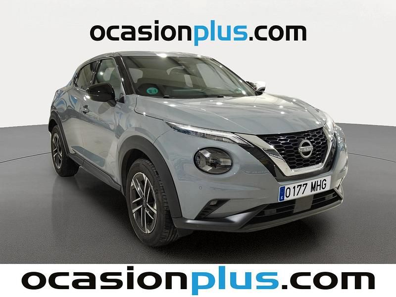 Usado Nissan Juke N-Connecta 114 CV (83 kW) 2023 Gris / plata SUV