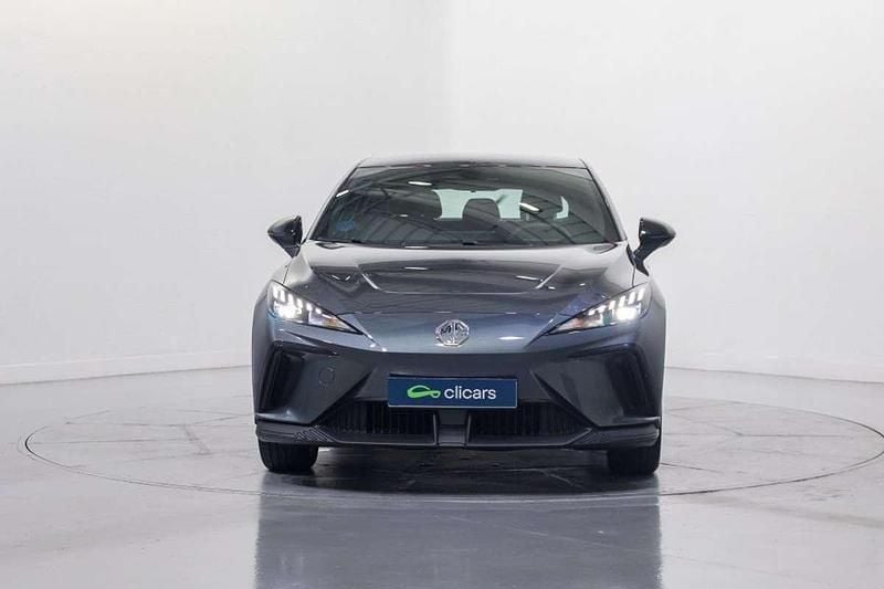 Käytetty MG MG4 EV 125 kW (170 HP) 2023 Harmaa Viistoperä