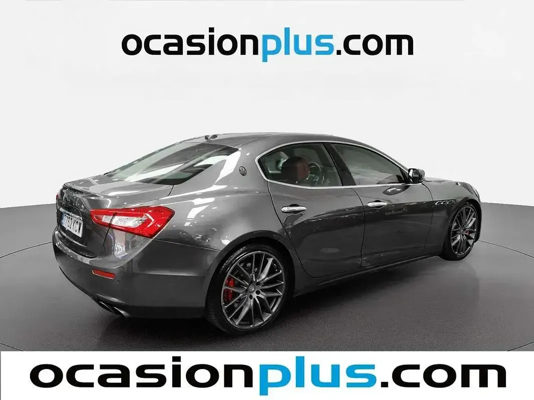 Usado Maserati Ghibli 411 CV (302 kW) 2015 Gris Berlina