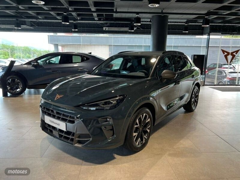 Gris Nuevo 2025 Cupra Terramar SUV | 38.210 € - Imagen 1/4
