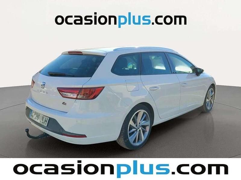 Käytetty Seat Leon ST FR 184 HP (135 kW) 2016 Valkoinen Farmari