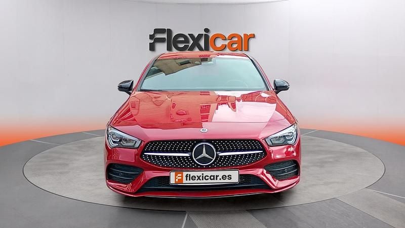 Käytetty Mercedes CLA220 Shooting Brake 190 HP (139 kW) 2023 Punainen Farmari