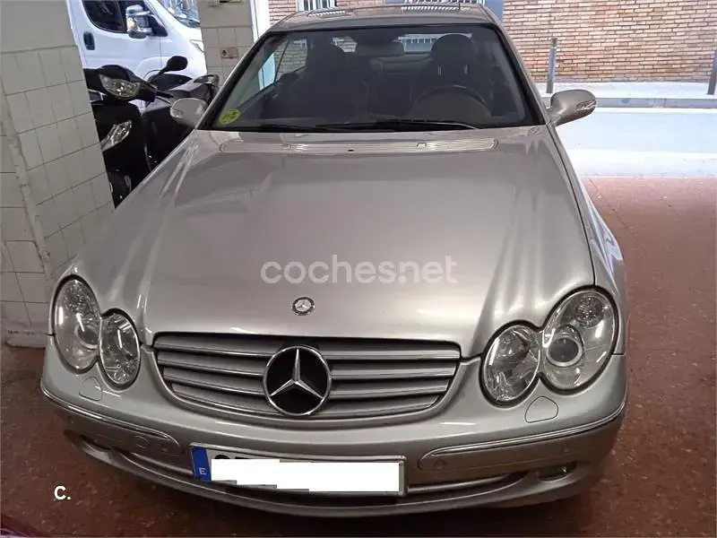 Usado Mercedes CLK500 Elegance 306 CV (225 kW) 2002 Gris / plata Coupe