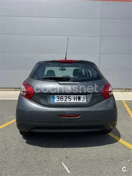 Usado Peugeot 208 Access 68 CV (50 kW) 2014 Gris / plata Utilitario