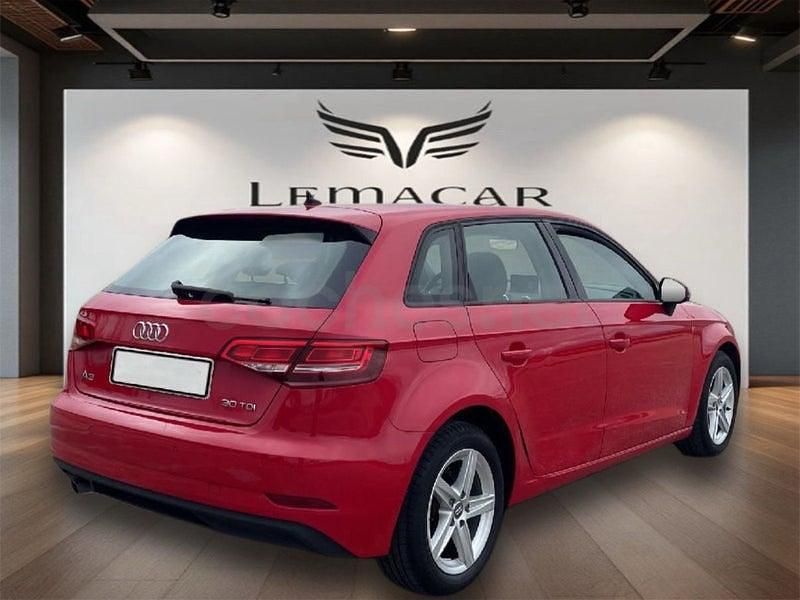 Usado Audi A3 116 CV (85 kW) 2020 Rojo Berlina