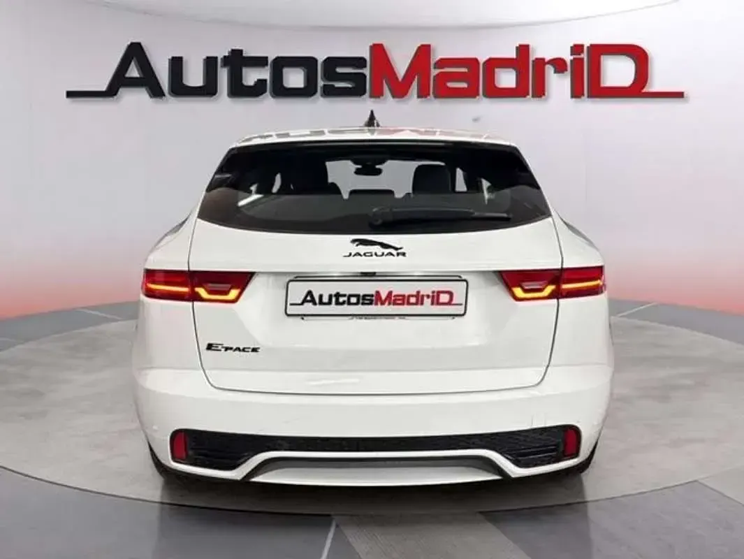 Usado Jaguar E-Pace R-Dynamic 165 CV (121 kW) 2021 Blanco SUV