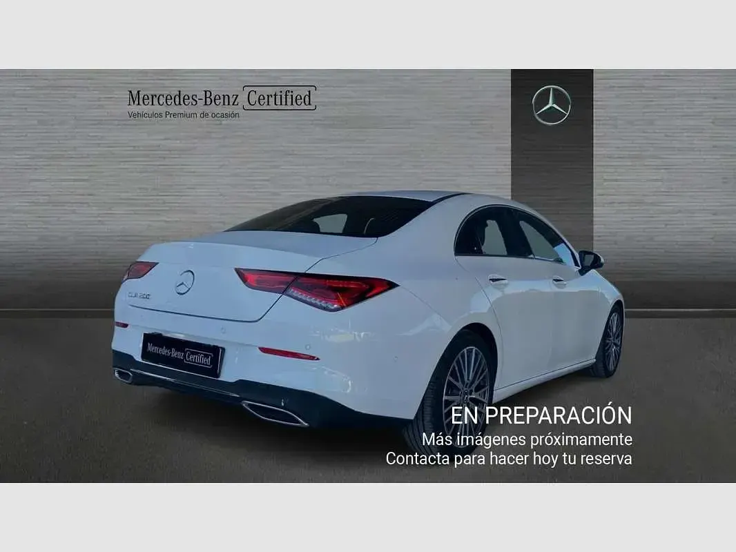 Usado Mercedes CLA200 163 CV (119 kW) 2022 Blanco Coupe