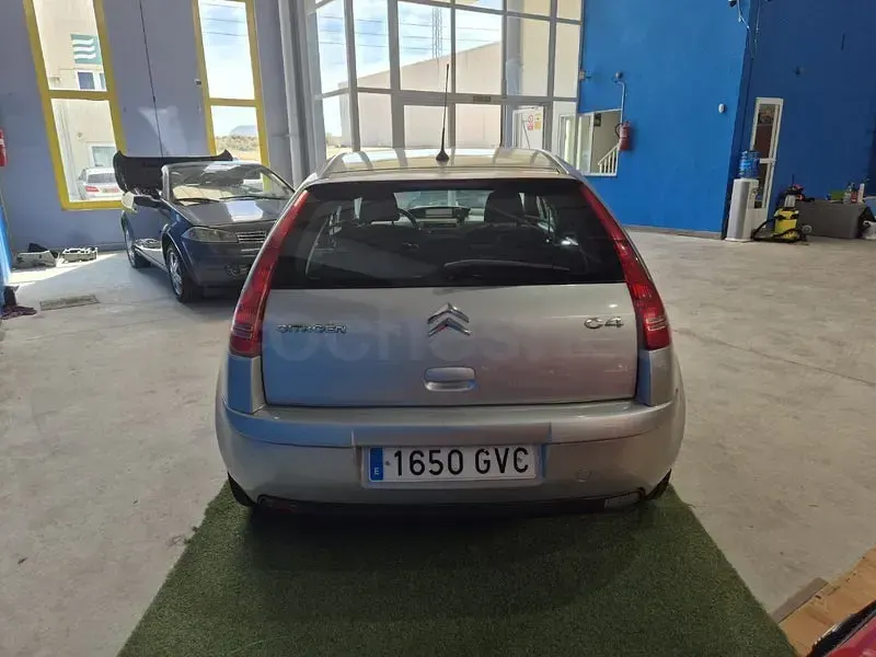 Usado Citroën C4 109 CV (80 kW) 2010 Gris / plata Berlina