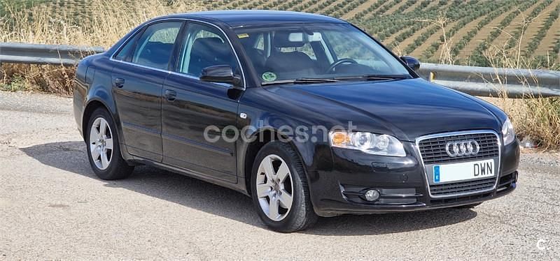 Usado Audi A4 140 CV (102 kW) 2006 Negro Berlina