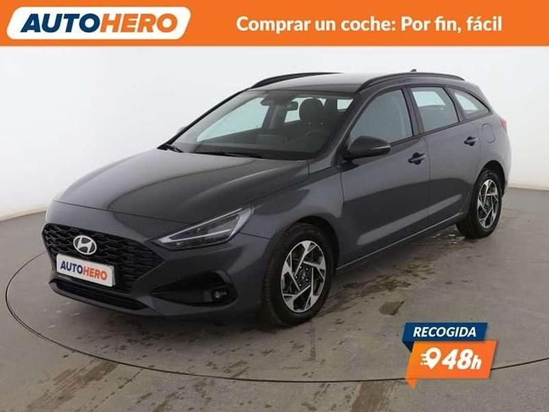 Usado Hyundai i30 101 CV (74 kW) 2025 Gris Familiar