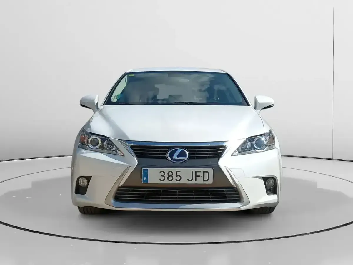 Usado Lexus CT200h Executive Line 136 CV (100 kW) 2015 Blanco Berlina
