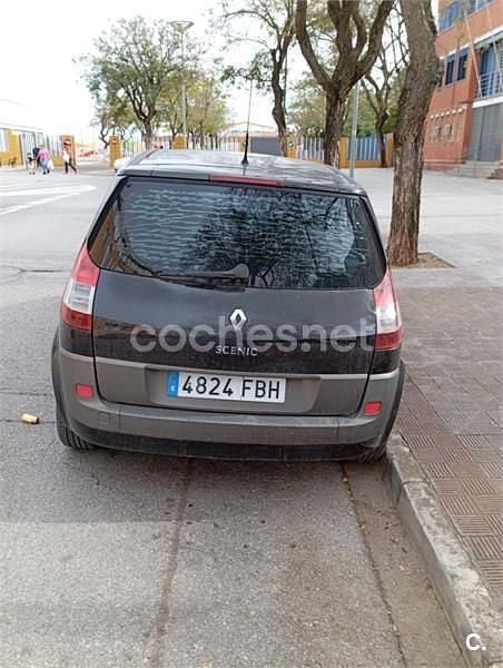 Usado Renault Scénic II Dynamique 130 CV (95 kW) 2006 Negro Monovolumen