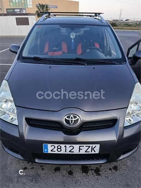 Begagnad Toyota Corolla Verso Luna 136 HK (100 kW) 2008 Grå Minibuss