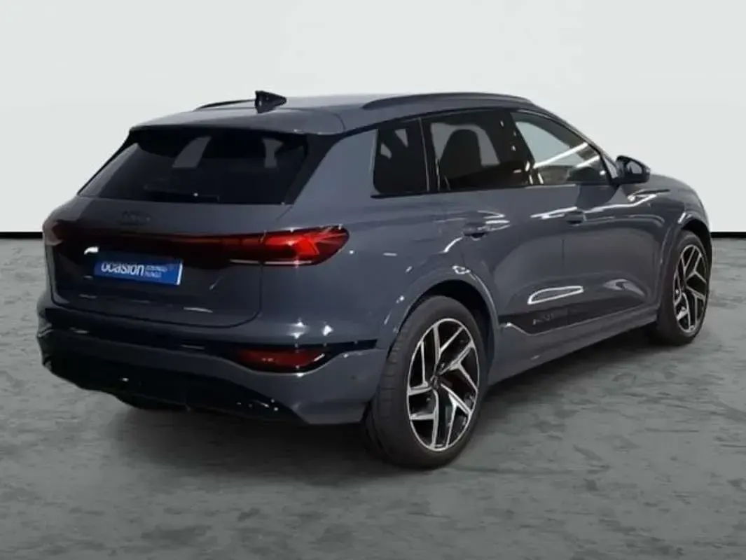Usado Audi A6 e-tron S-Line 284 kW (387 CV) 2026 Gris Berlina