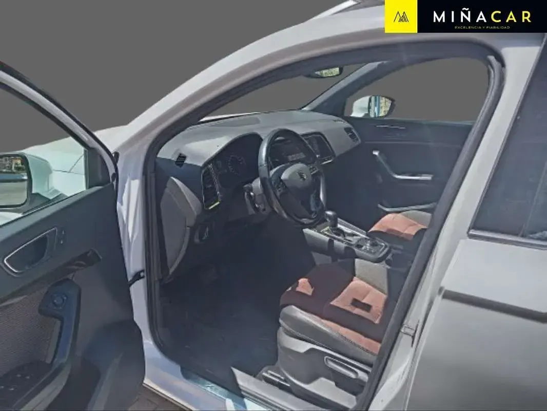 Usado Seat Ateca 4Drive 190 CV (139 kW) 2016 Blanco SUV