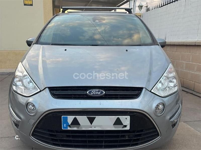 Gris / plata Usado 2014 Ford S-MAX Titanium Monovolumen | 11.000 € (Un poco caro) - Imagen 1/4