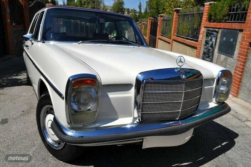 Blanco Usado 1979 Mercedes W115 Berlina | 22.700 € - Imagen 1/4
