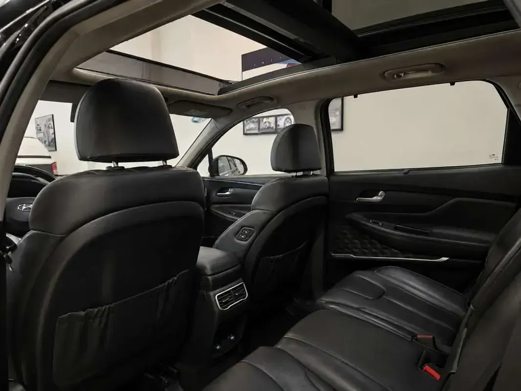 Usado Hyundai Santa Fe 230 CV (169 kW) 2022 Negro SUV