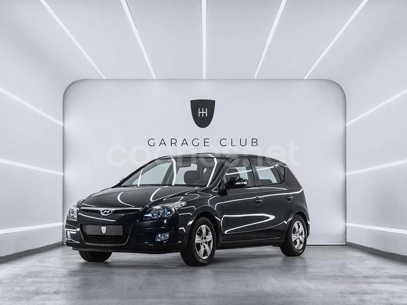 Negro Usado 2009 Hyundai i30 Classic Berlina | 7699 € (Precio justo) - Imagen 1/4