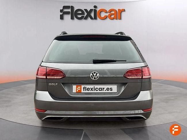 Usado VW Golf VII Advance 115 CV (84 kW) 2020 Gris Familiar