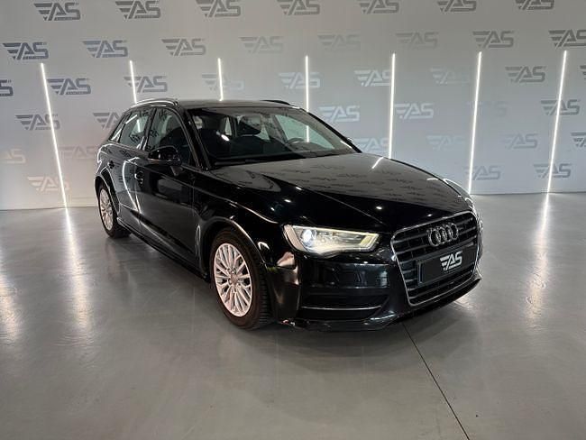 Usado Audi A3 Sport 110 CV (80 kW) 2016 Negro Utilitario
