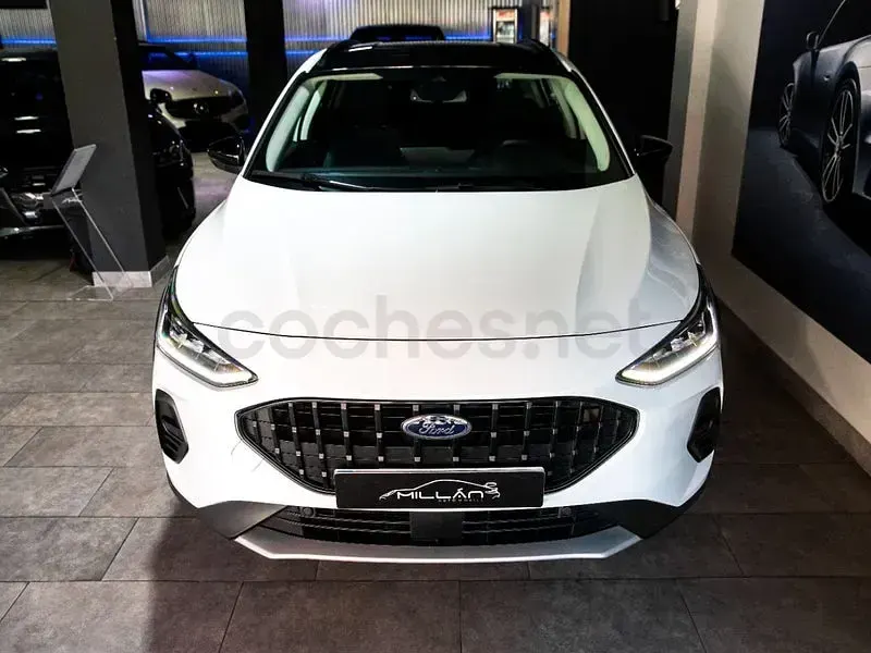 Usado Ford Focus Active X 125 CV (91 kW) 2024 Blanco Berlina