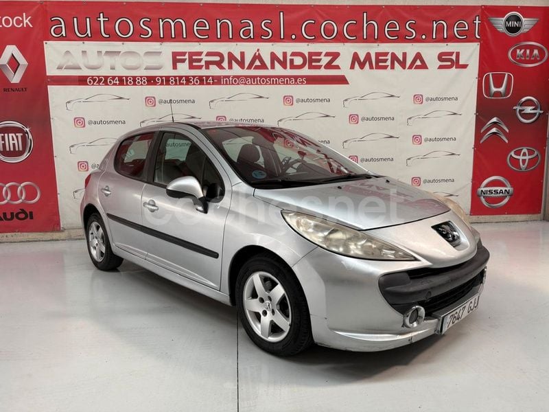 Gris / plata Usado 2008 Peugeot 207 Sport Berlina | 4400 € (Precio justo) - Imagen 1/4