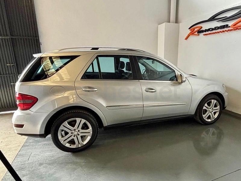 Usado Mercedes ML350 211 CV (155 kW) 2009 Gris / plata SUV