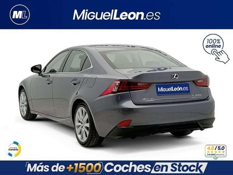 Usado Lexus IS300h Executive Line 223 CV (164 kW) 2014 Gris Berlina